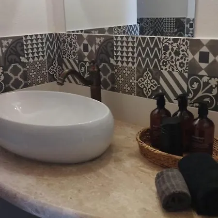 Casa Vacanza Il Delfino טורה גרנדה